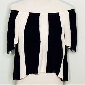Off shoulders stripes top